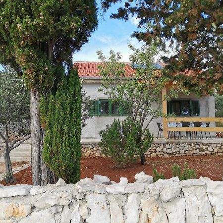 Kuca Za Odmor Obitelji Pedisic Villa Banj Dış mekan fotoğraf