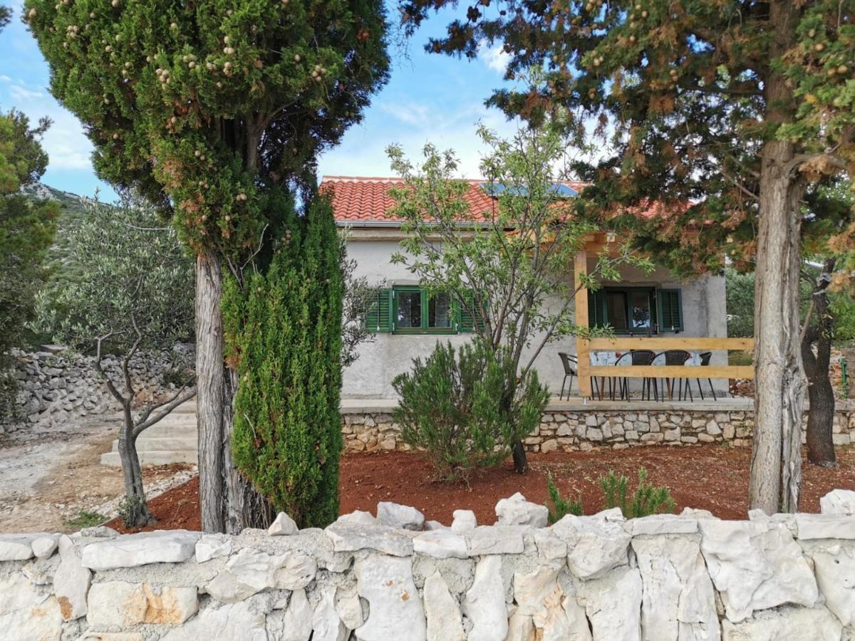 Kuca Za Odmor Obitelji Pedisic Villa Banj Dış mekan fotoğraf