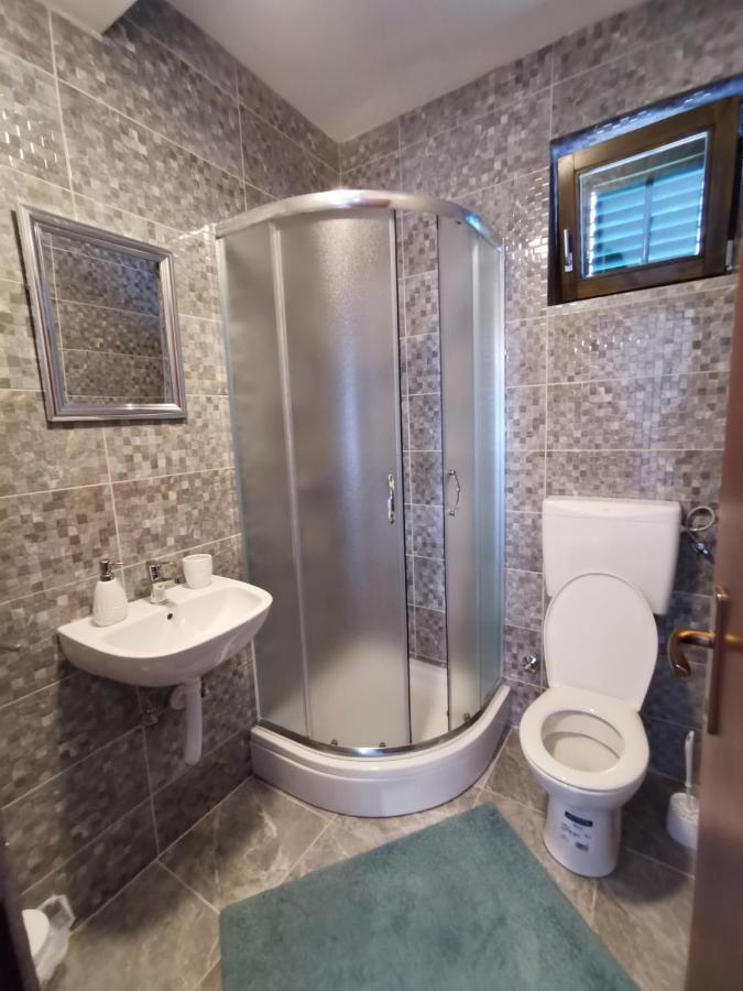 Kuca Za Odmor Obitelji Pedisic Villa Banj Dış mekan fotoğraf