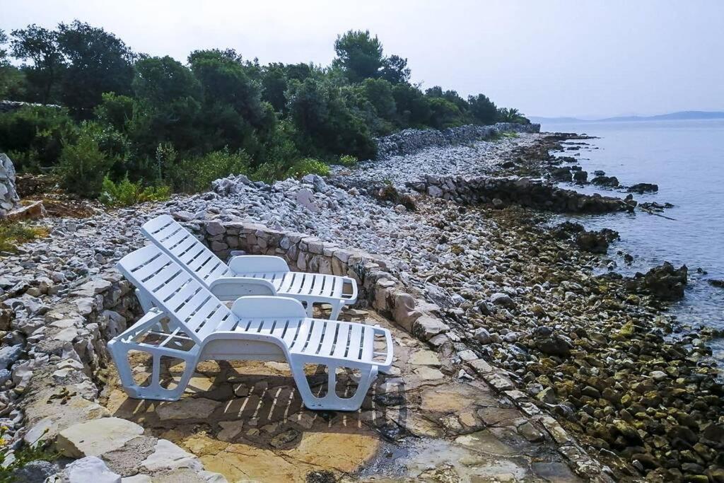 Kuca Za Odmor Obitelji Pedisic Villa Banj Dış mekan fotoğraf